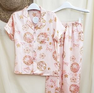 Sakura print satin fabric pajamas set